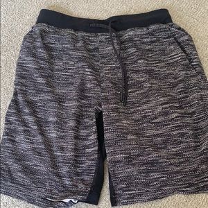 lululemon T.H.E short 9 inches linerless